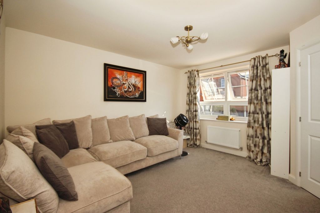 Property photo 3 of 16 Pbox-Img.Jpg