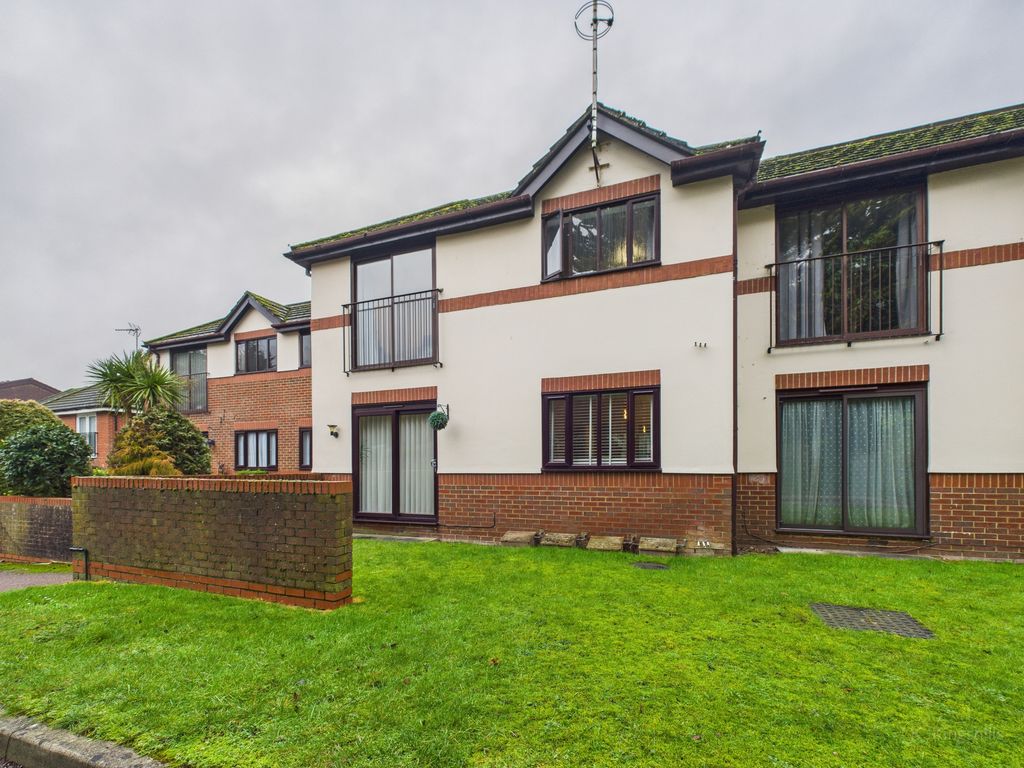 Property photo 1 of 9 Cam02136G0-Pr0520-Still010