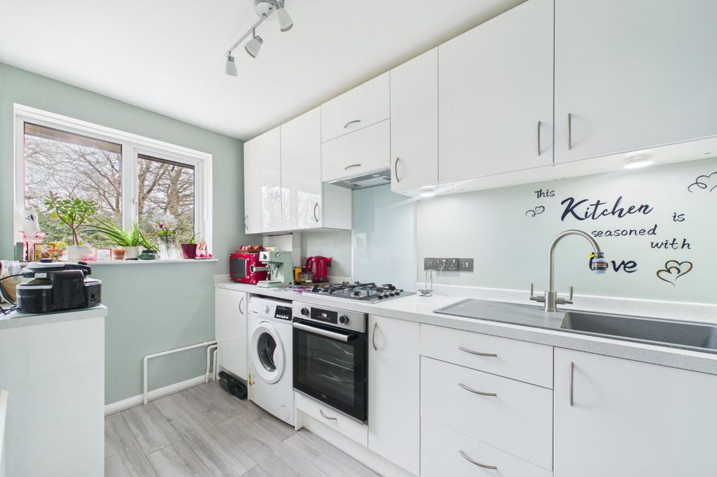 Property photo 1 of 7 Picture No. 08