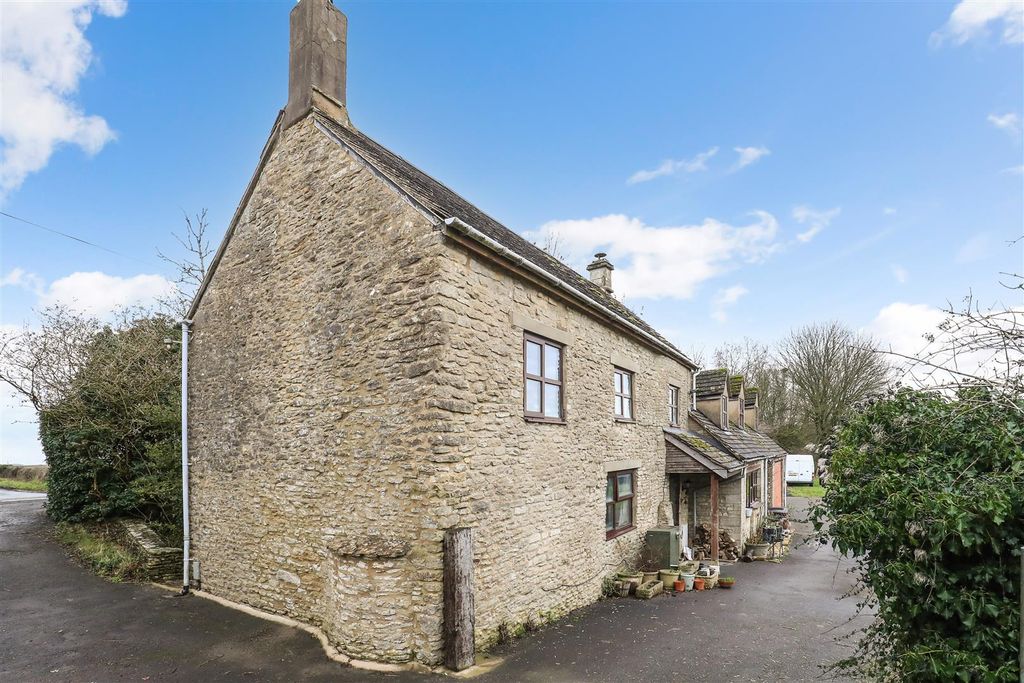 Property photo 2 of 18 Ph36_6382055.Jpg