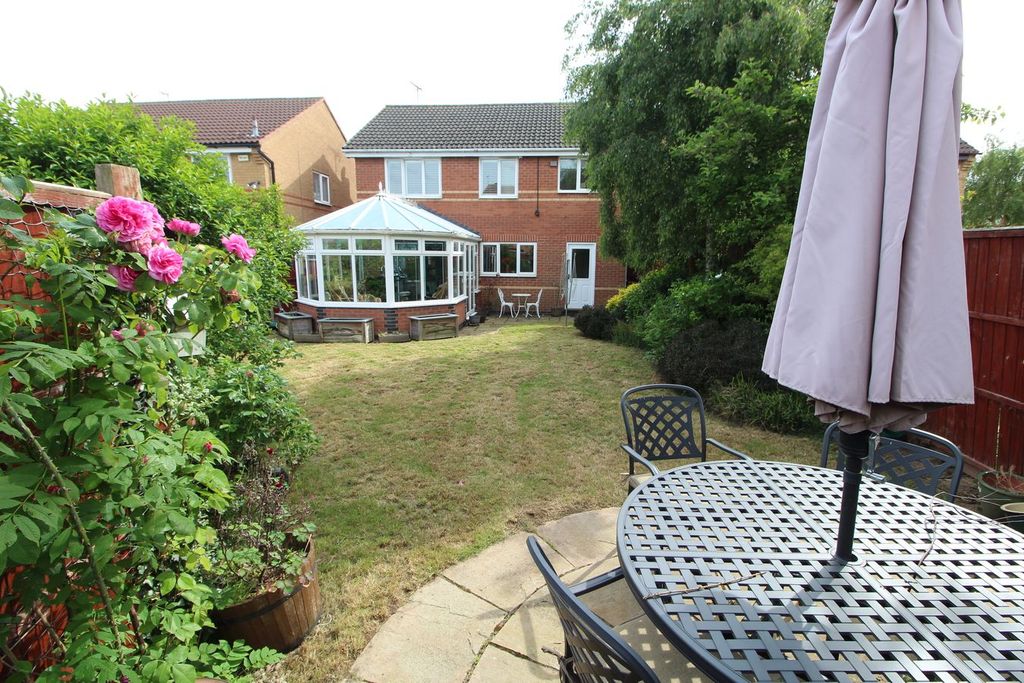 Property photo 2 of 23