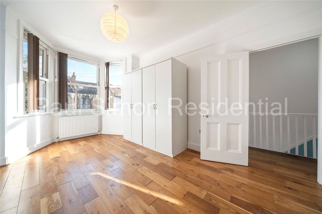 Property photo 3 of 19 Picture No. 13