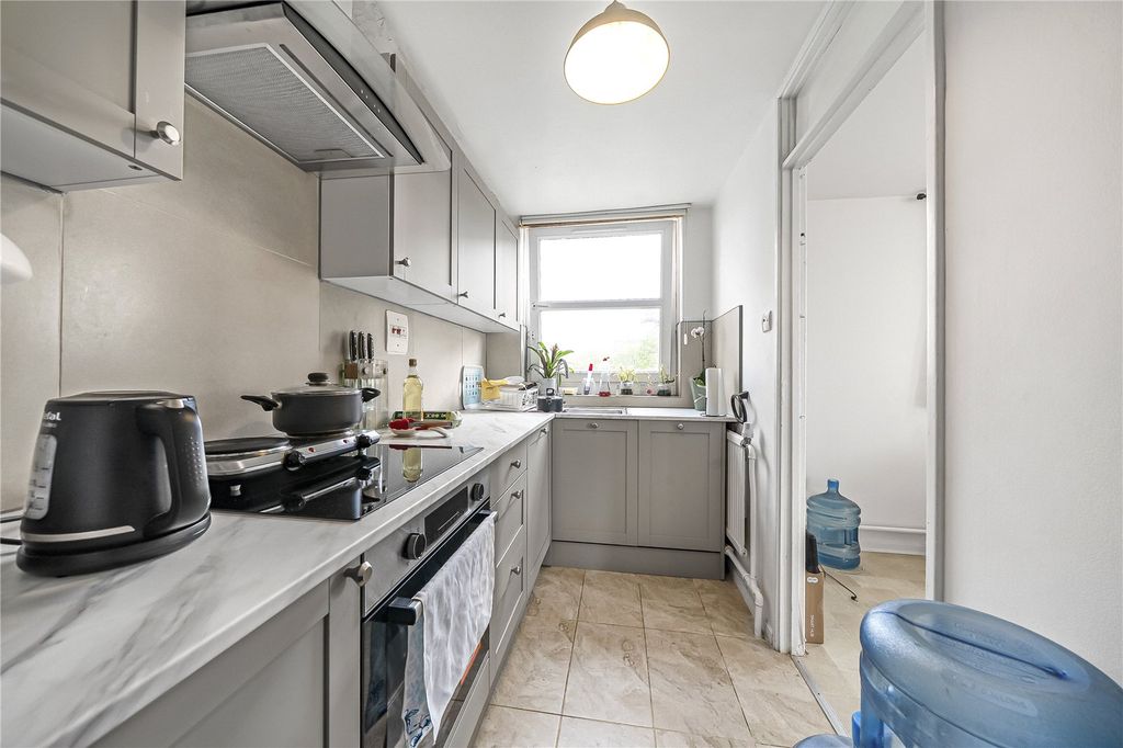 Property photo 2 of 10 Picture No. 08