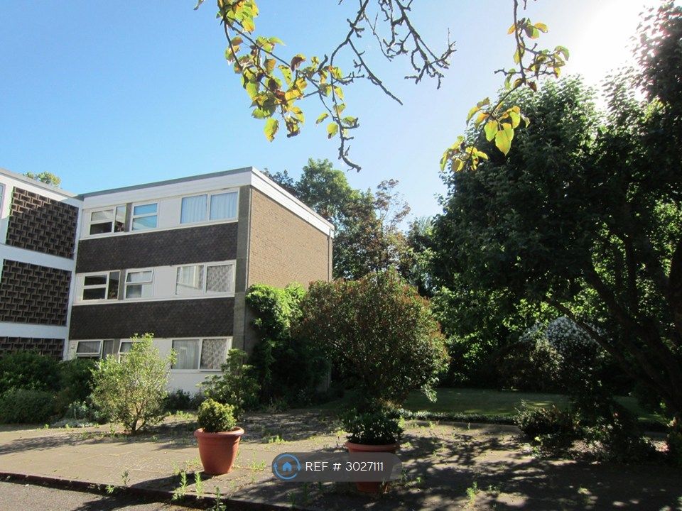 Property photo 1 of 13 Outside View