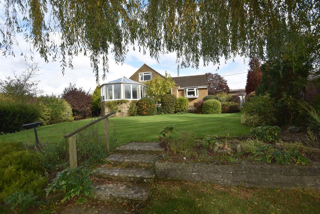 Property photo 1 of 16 Rear