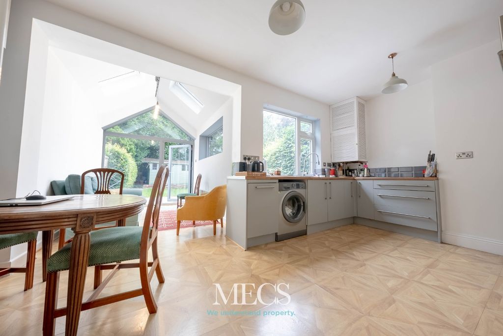 Property photo 3 of 12 4242973