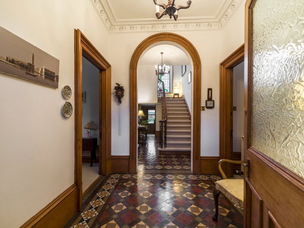 Property photo 2 of 15 Entranceway