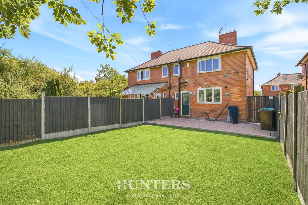 Property photo 2 of 18 Rear Garden