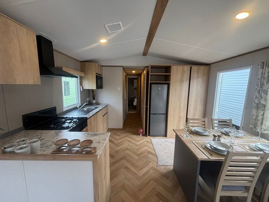 Property photo 3 of 5 2220Ac58 F73d 4F8c A831 0158199Fdb39.Jpg