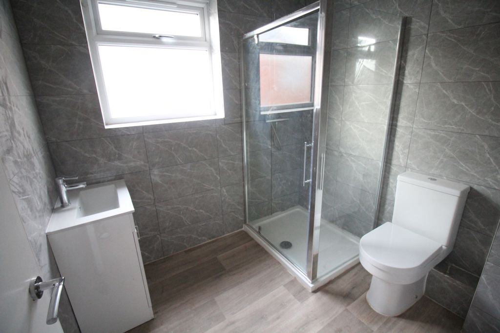 Property photo 3 of 10 Img_8865.Jpg