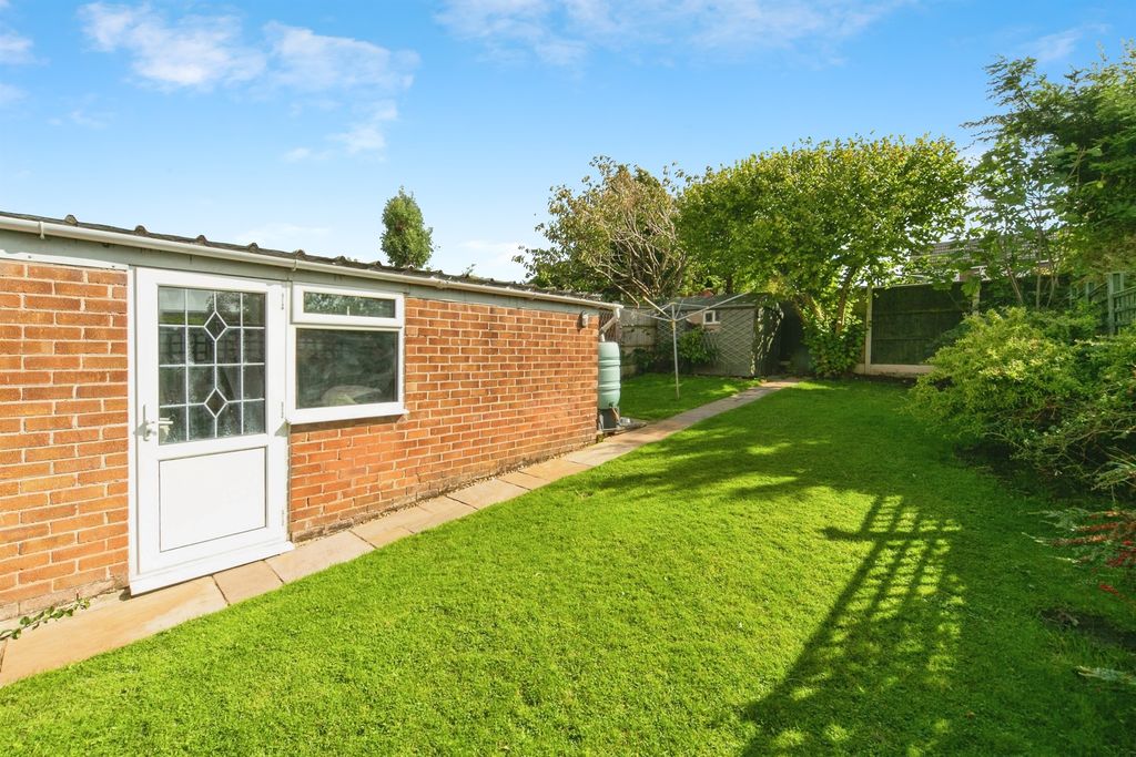 Property photo 2 of 23