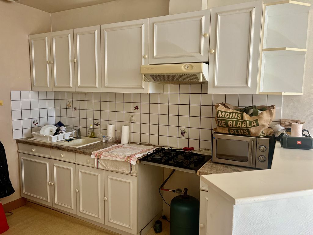 Property photo 2 of 9