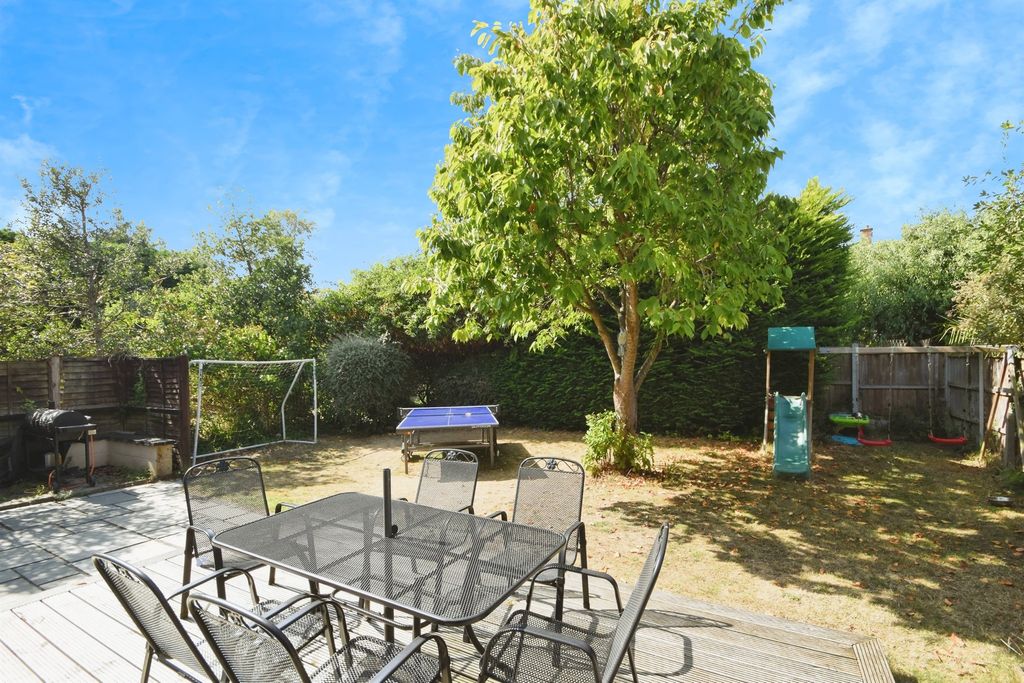Property photo 3 of 16