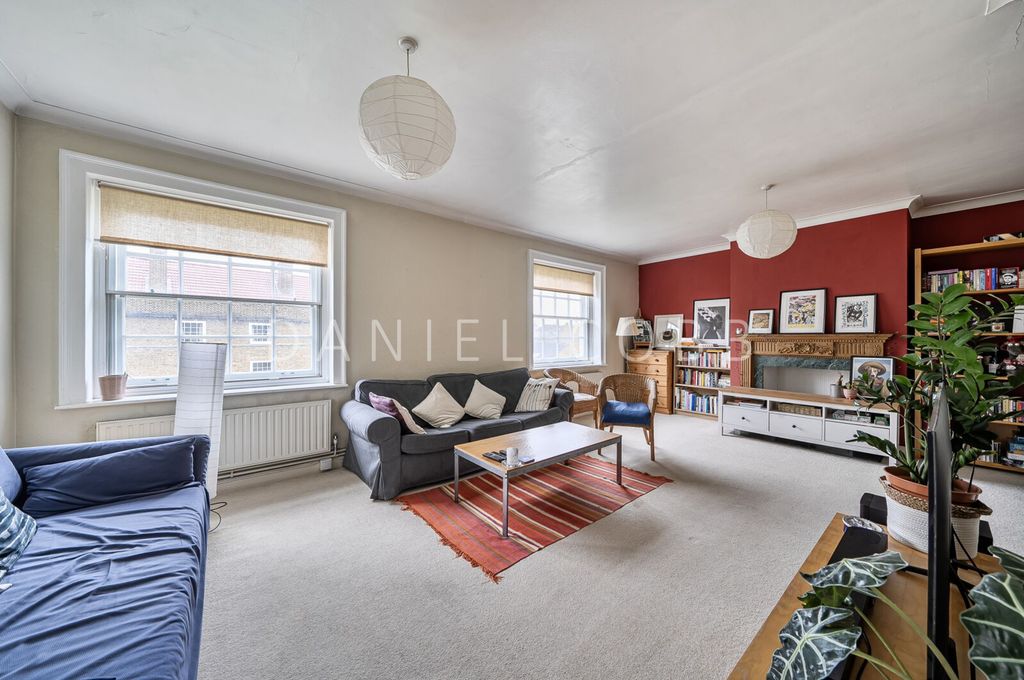 Property photo 2 of 19