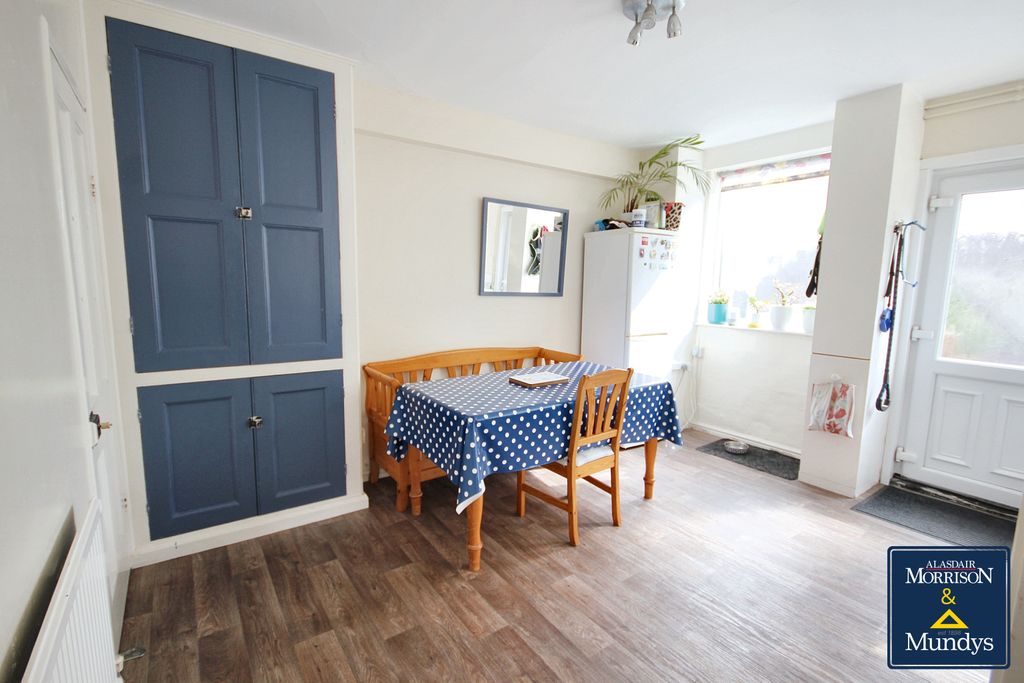 Property photo 3 of 8 Kitchen Diner