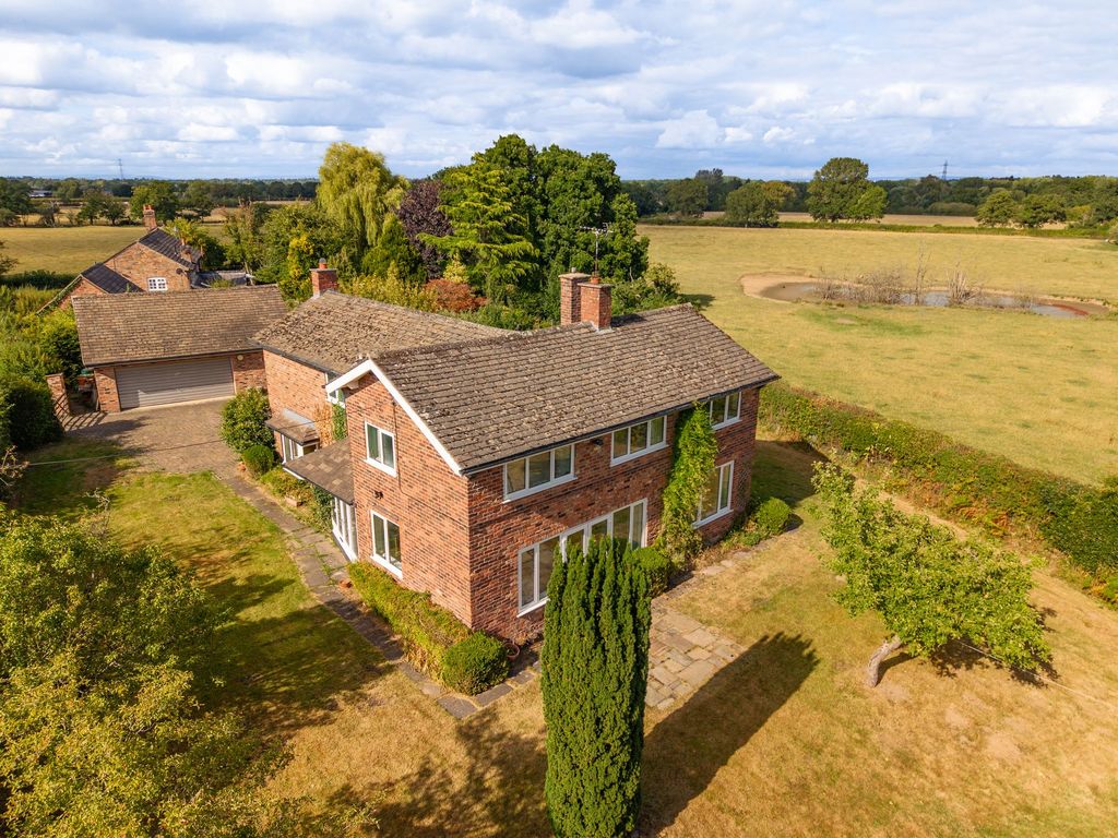 Property photo 1 of 43