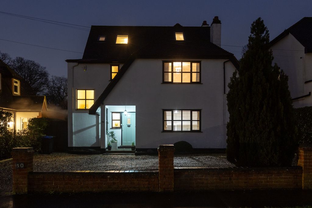 Property photo 2 of 43