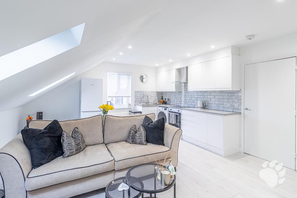 Property photo 2 of 15 Kitchen/Lounge/Diner