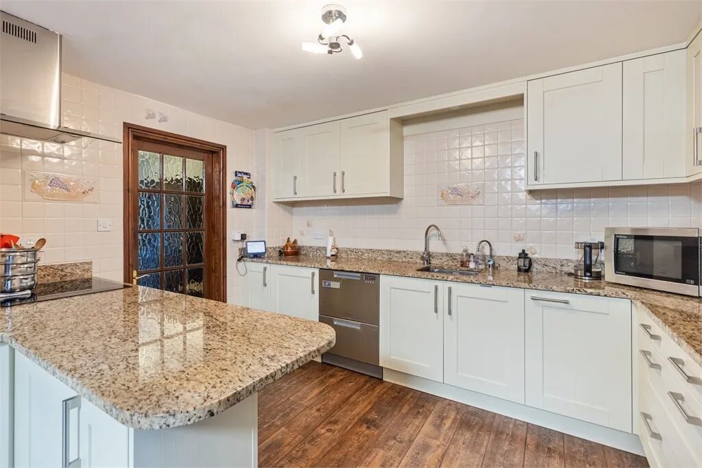 Property photo 2 of 24 Picture 2