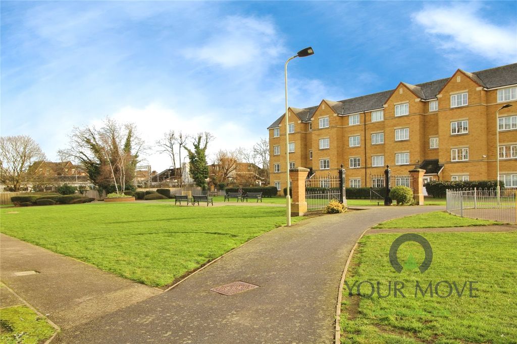 Property photo 3 of 15 Local Green