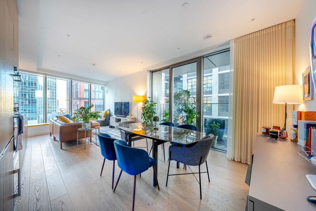 Property photo 2 of 26 1386244-1-693164d...