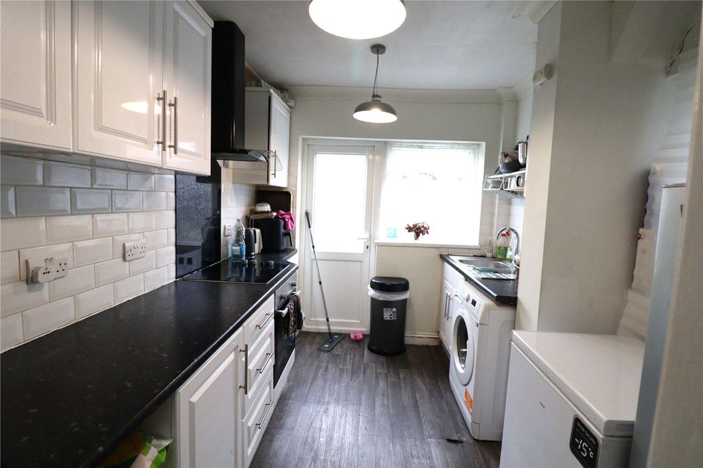 Property photo 3 of 8 Picture No. 03