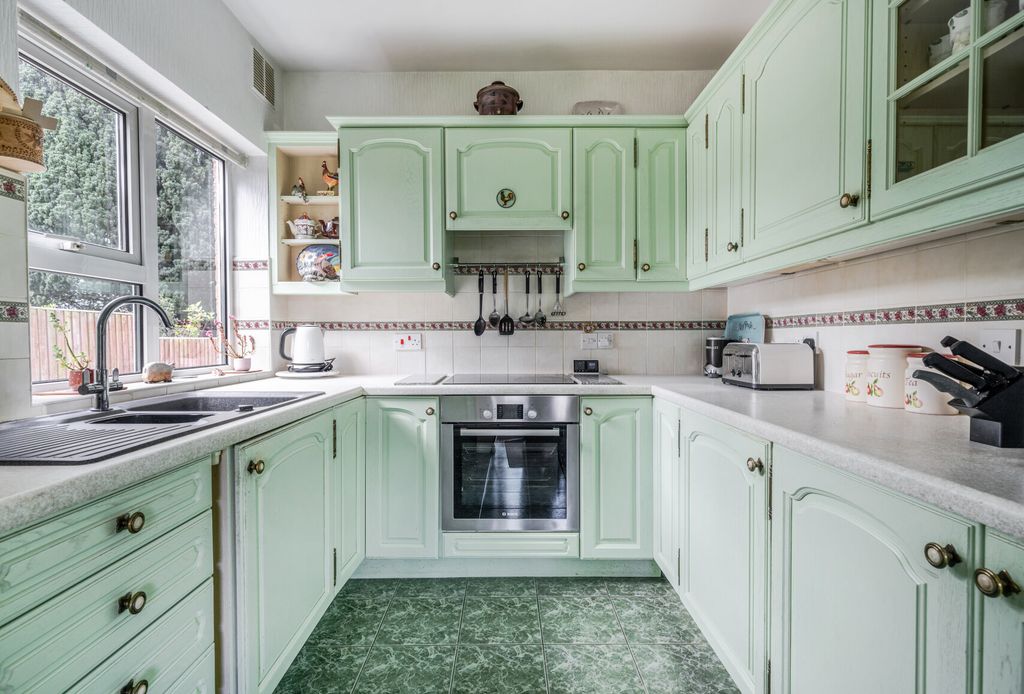 Property photo 2 of 15 1439594-9-69E6294...