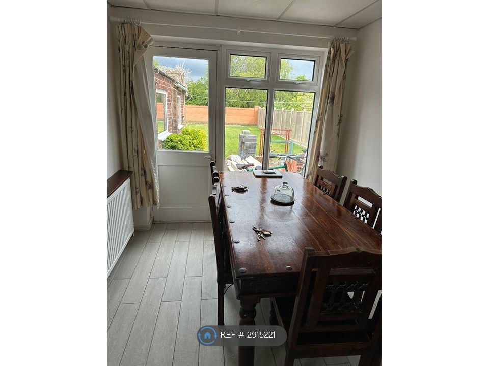 Property photo 3 of 13 Dining Room With View