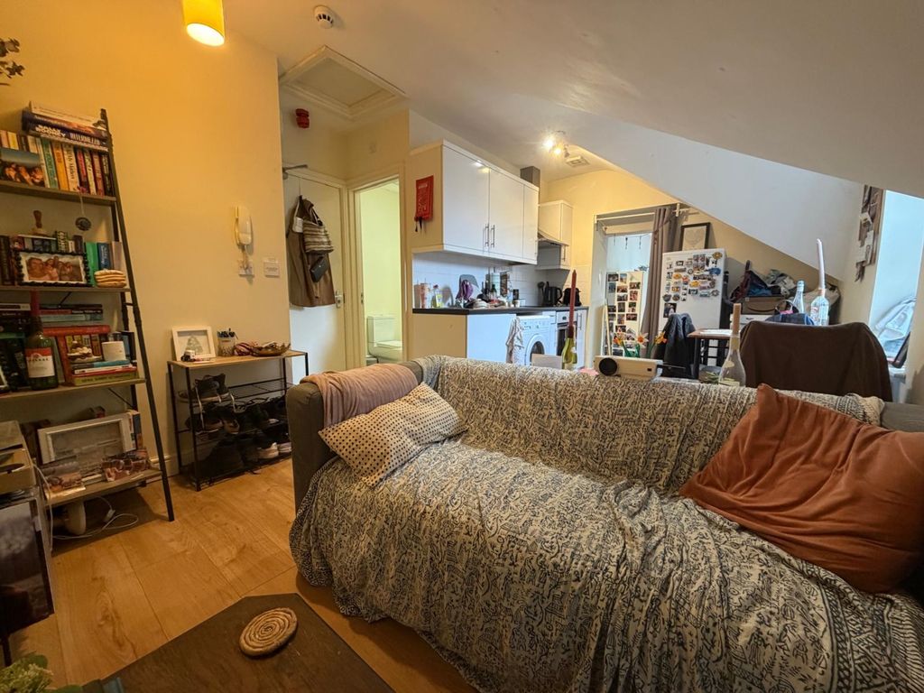 Property photo 1 of 4 140066c5-5E58-48F4-A629-9846E05d8Bc1