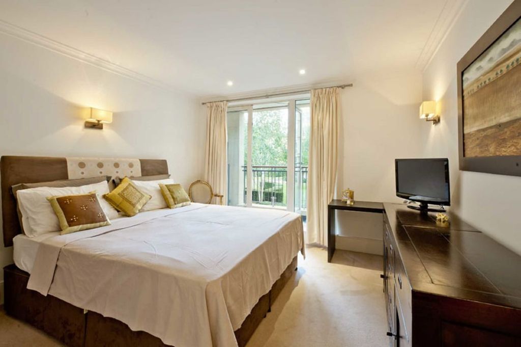 Property photo 3 of 5