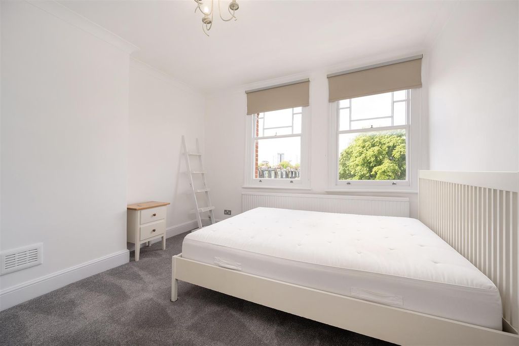 Property photo 3 of 8