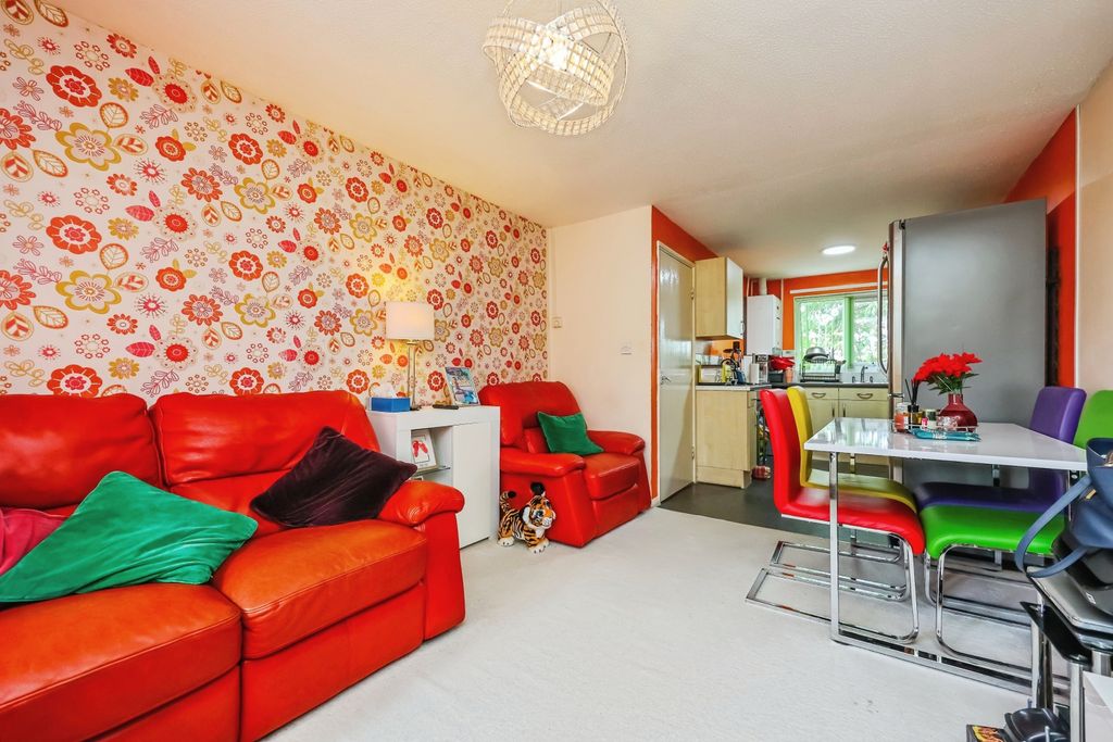 Property photo 3 of 15