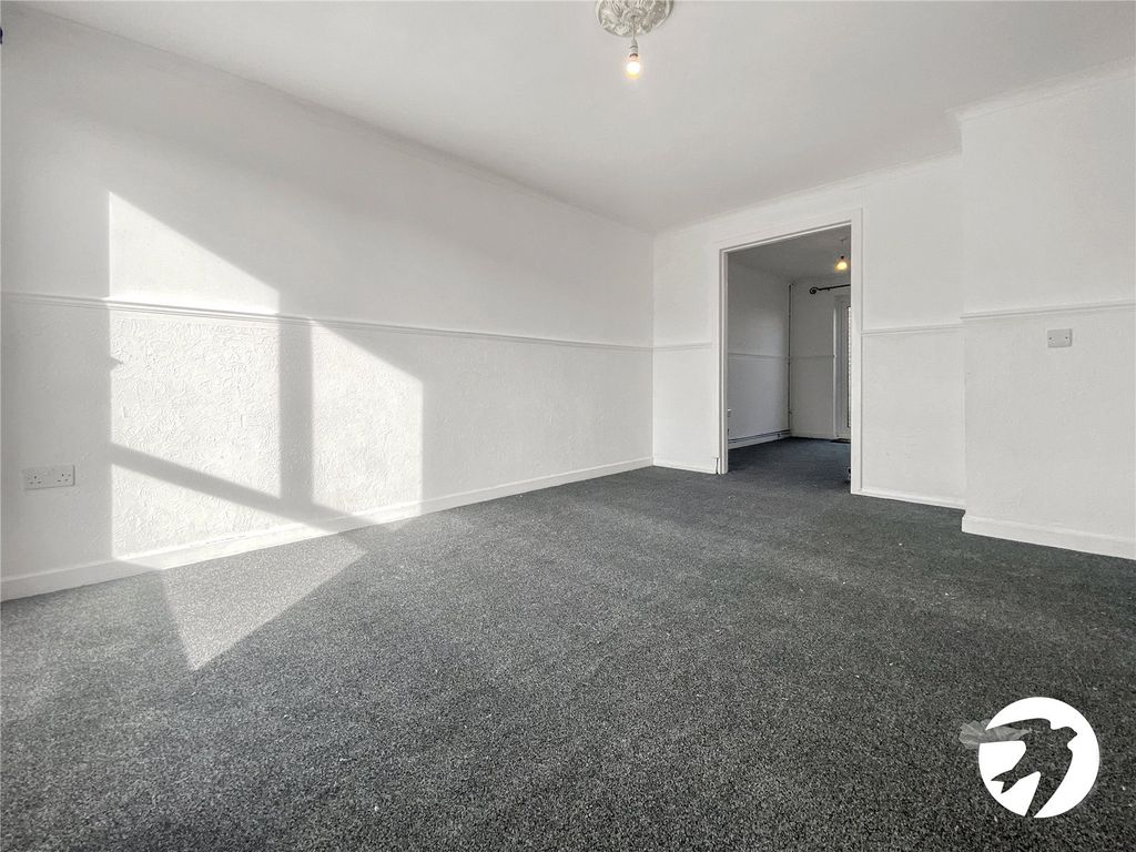 Property photo 3 of 15 Picture No. 09