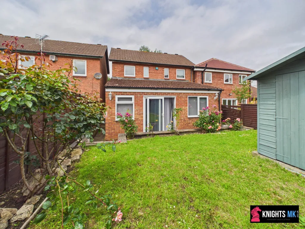 House in Two Mile Ash MK8, Abbey Hill - View 6