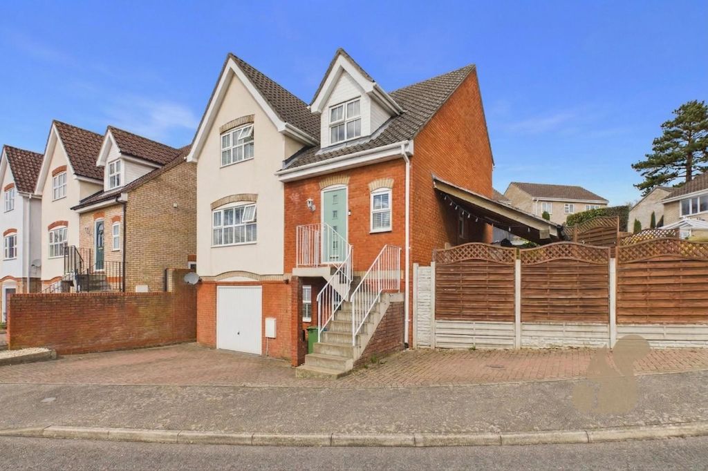 Property photo 1 of 22 Front