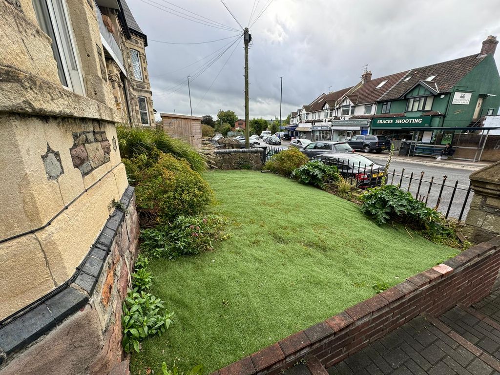 Property photo 2 of 11