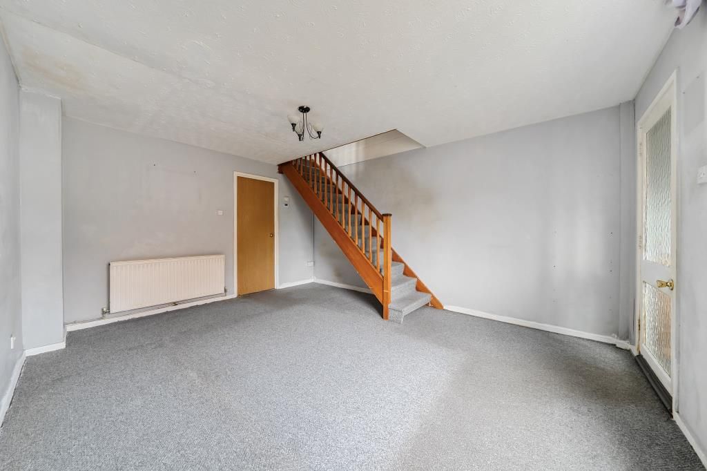 Property photo 2 of 17 Living Room