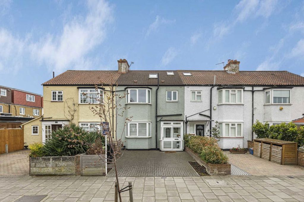Property photo 1 of 9