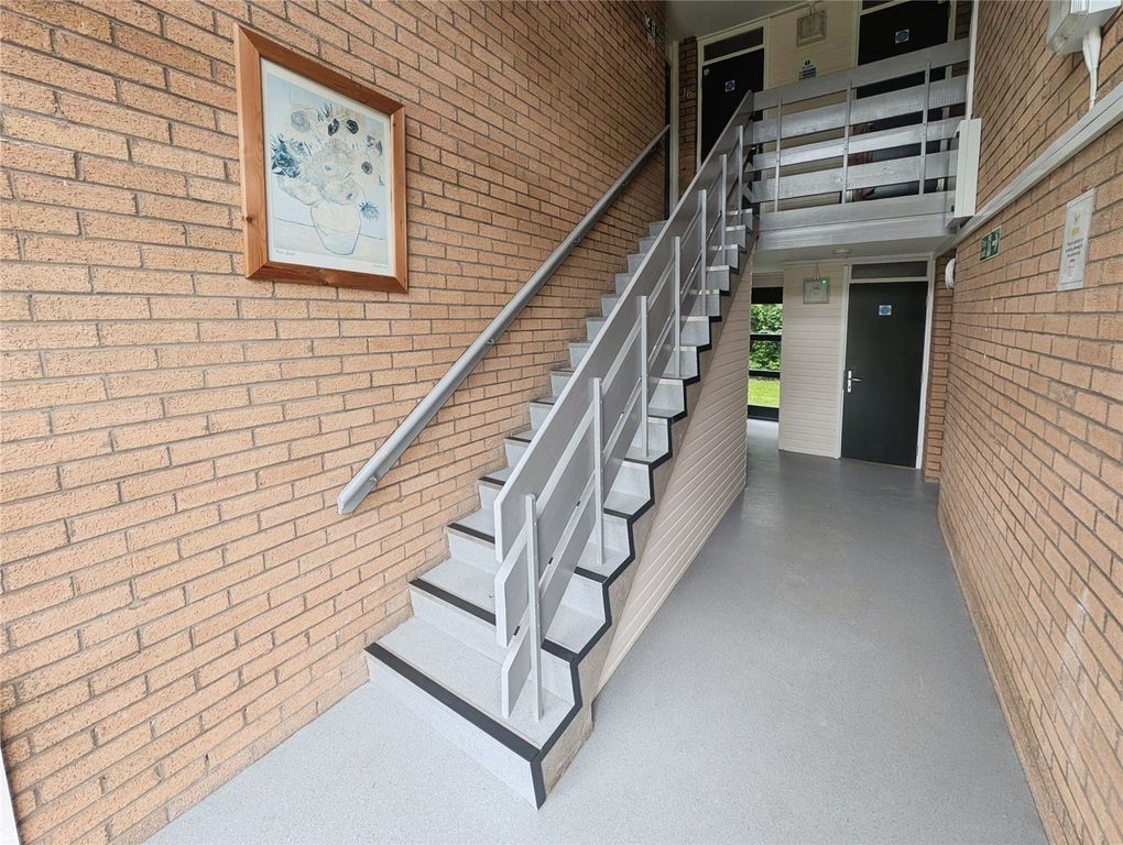 Property photo 2 of 12 Picture No. 08