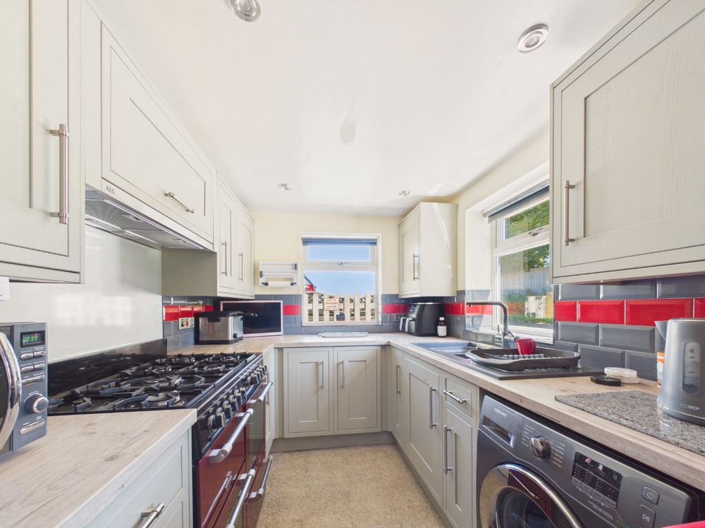 Property photo 2 of 21 5202924