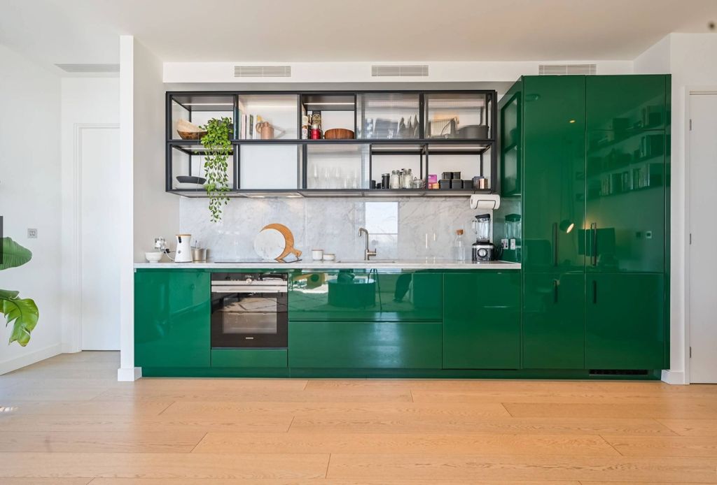 Property photo 2 of 21 4829261