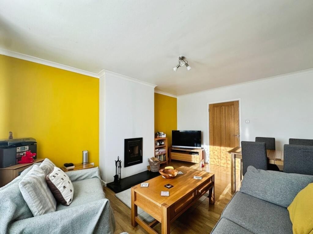 Property photo 2 of 23 4855891