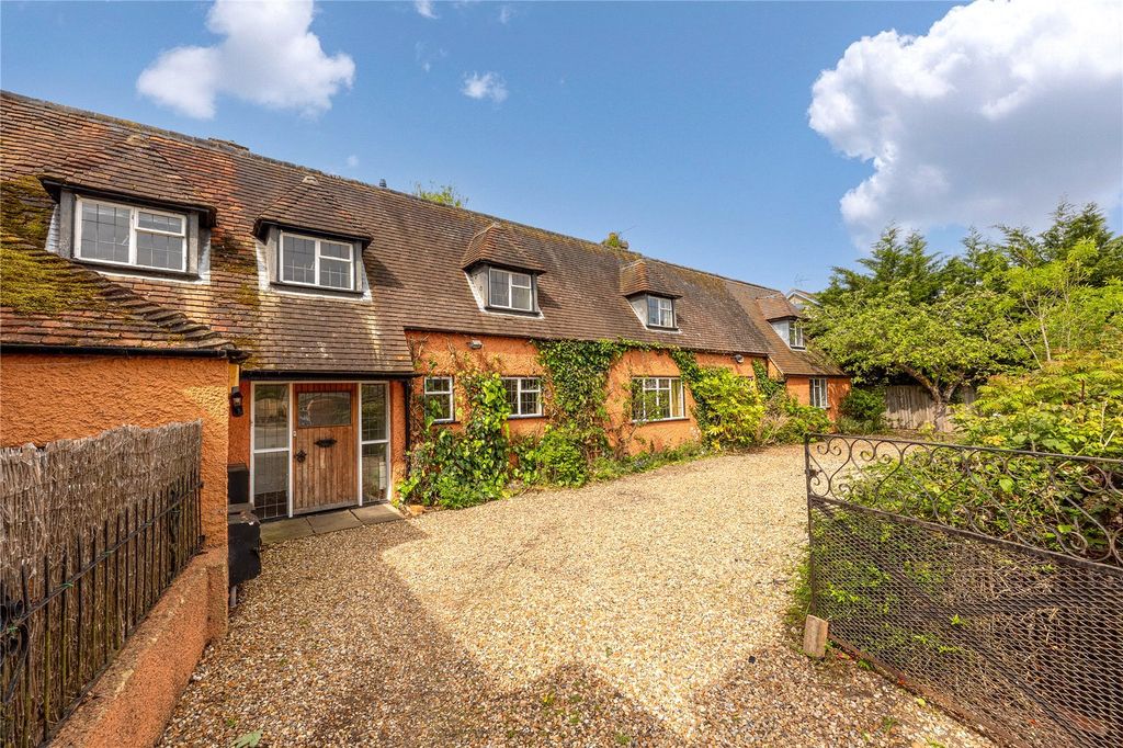 Property photo 1 of 39 Picture No. 10