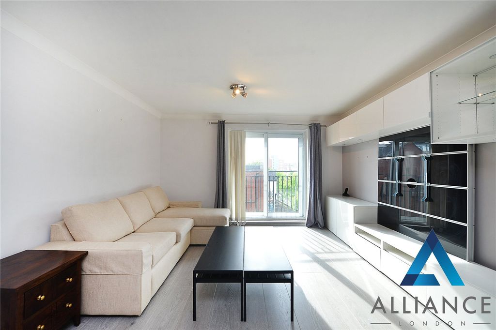 Property photo 3 of 12 Picture No. 04