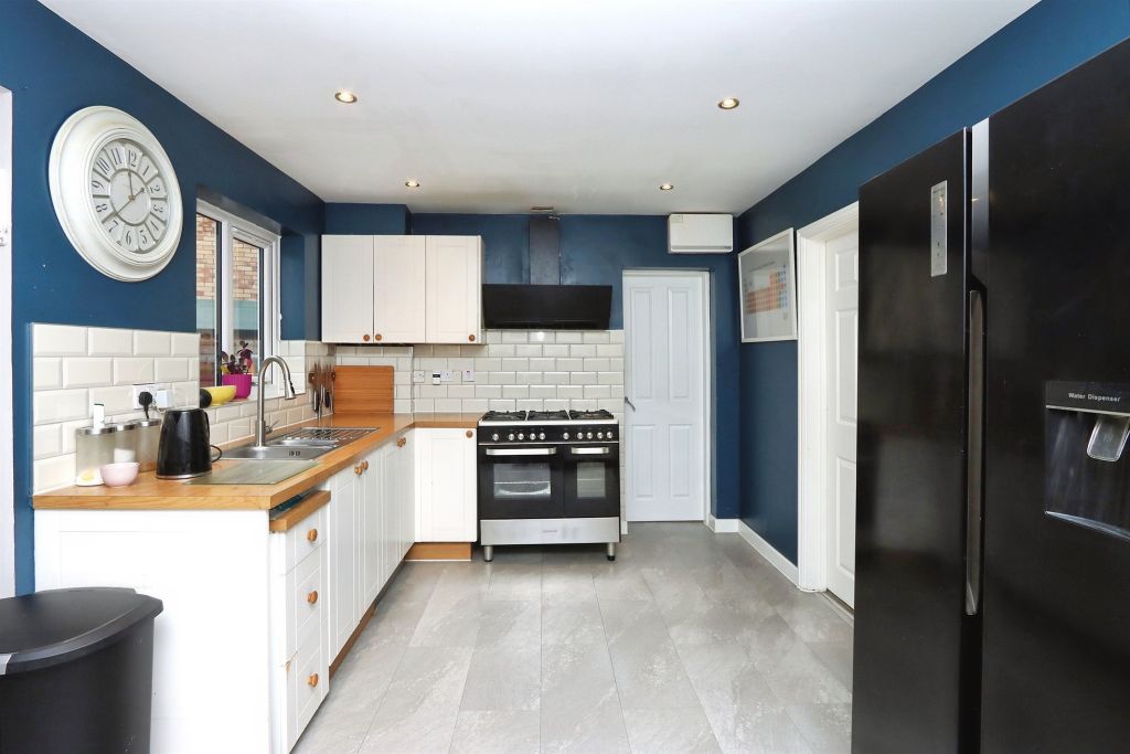 Additional image 3 of 4 bed detached house for saleToll House Mead, Mosborough, Sheffield S20