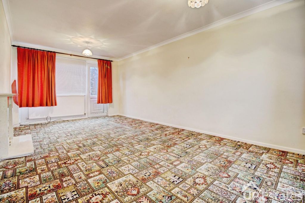 Property photo 3 of 23