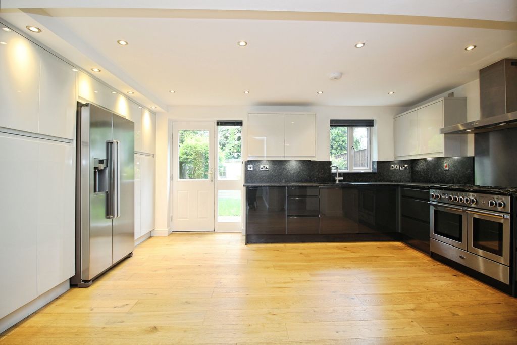 Property photo 3 of 15 Kitchen/Family Room