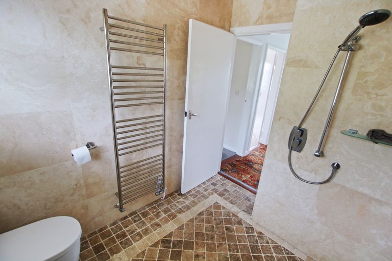 Property photo 3 of 31 Photo 21