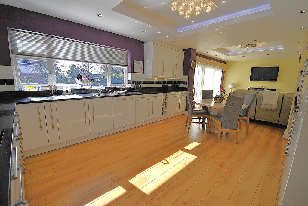 Additional image 6 of 5 bed detached house for saleBawtry Road, Doncaster DN4