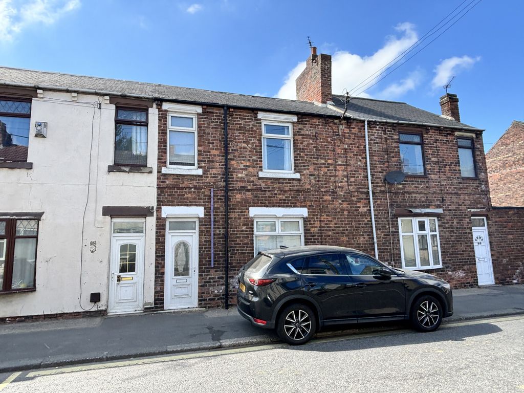 Property photo 1 of 7 2 Bed Terraced House To Rent
